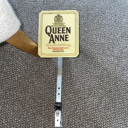 Vintage queen anne whisky - anne,